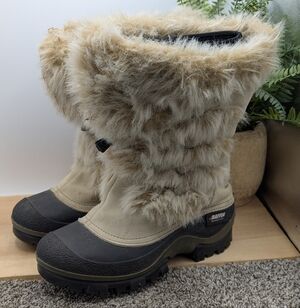 Baffin Women's Size 10W Faux Fur Top Rubber Sole Lined Winter Cold Weather Boots
